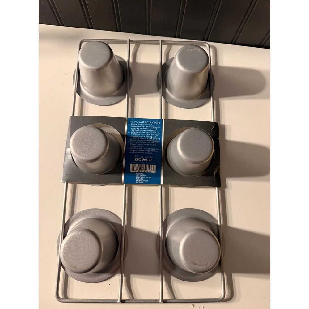 Nordic Ware Popover Pan 6 cavities new